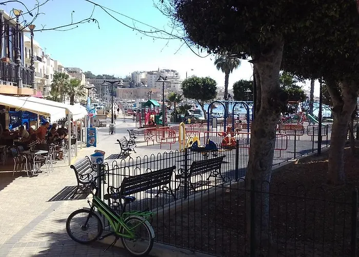 The April Maisonette Apartament