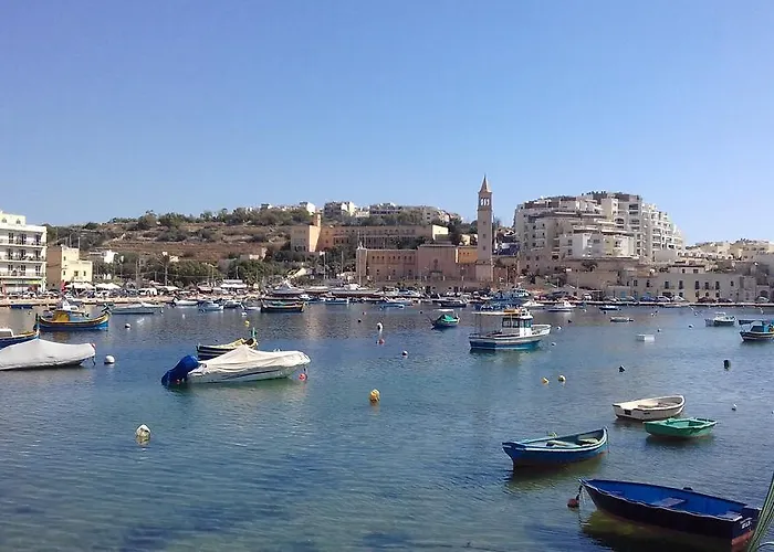 The April Maisonette Apartament